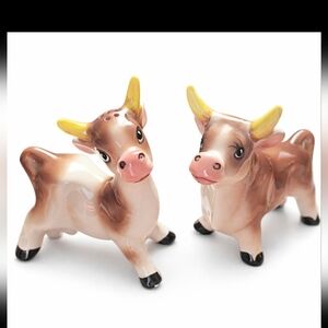 Vintage 1950s Japan Cow & Bull Salt & Pepper Shakers – Farmhouse Set